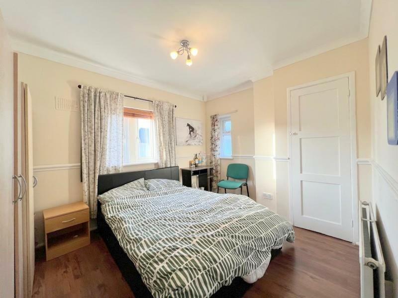 Central Acton House Aparthotel