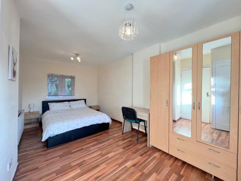 Aparthotel Central Acton House London