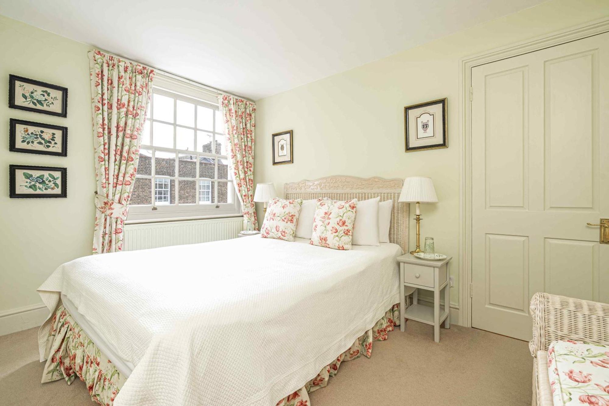 Appartement Exquisite Townhouse With Patio