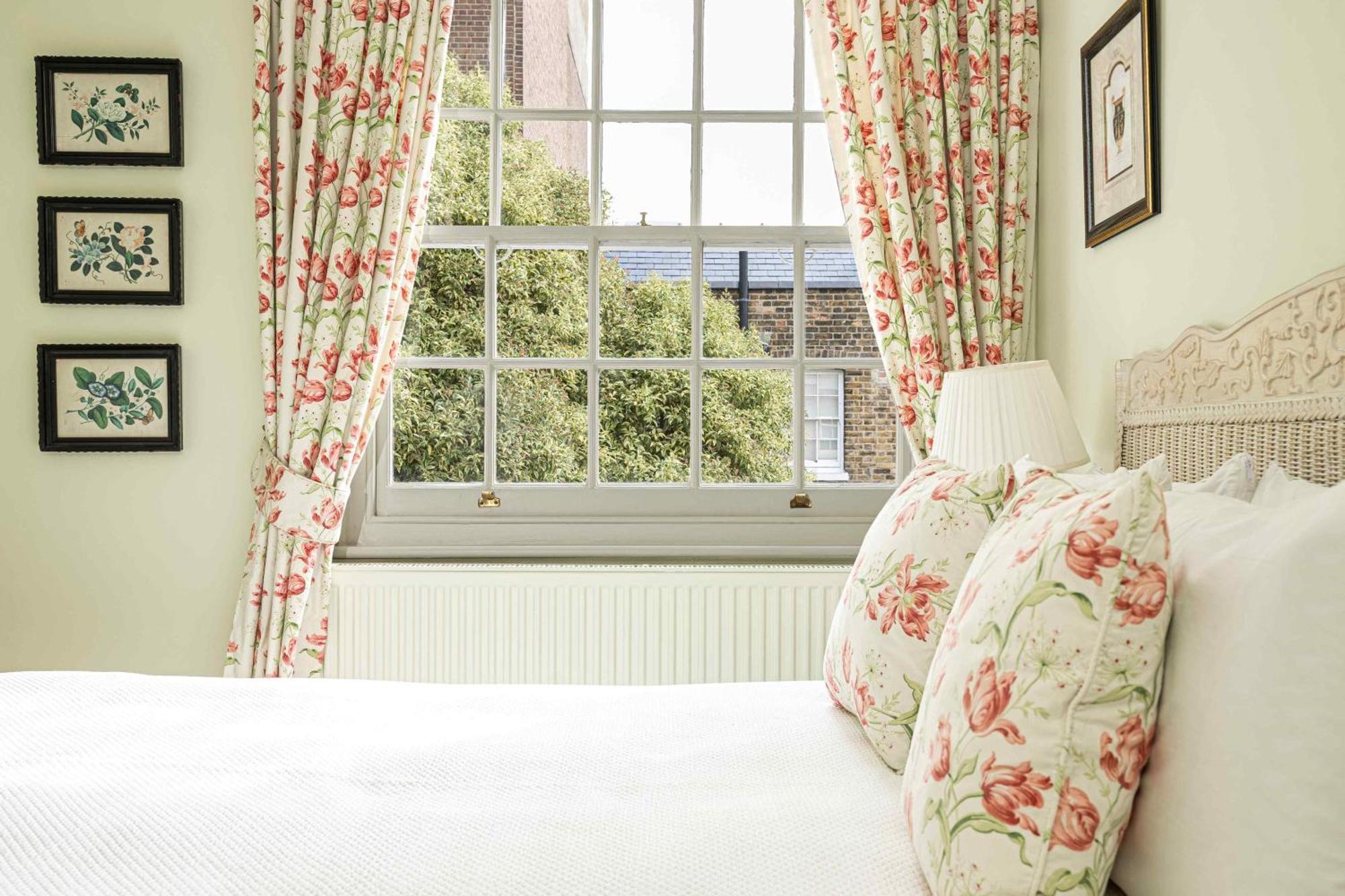 Exquisite Townhouse With Patio * Londres
