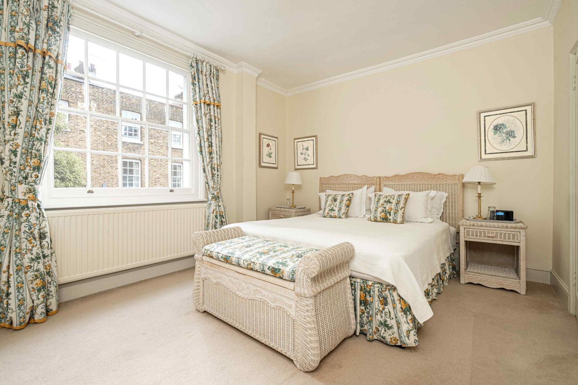Appartement Exquisite Townhouse With Patio