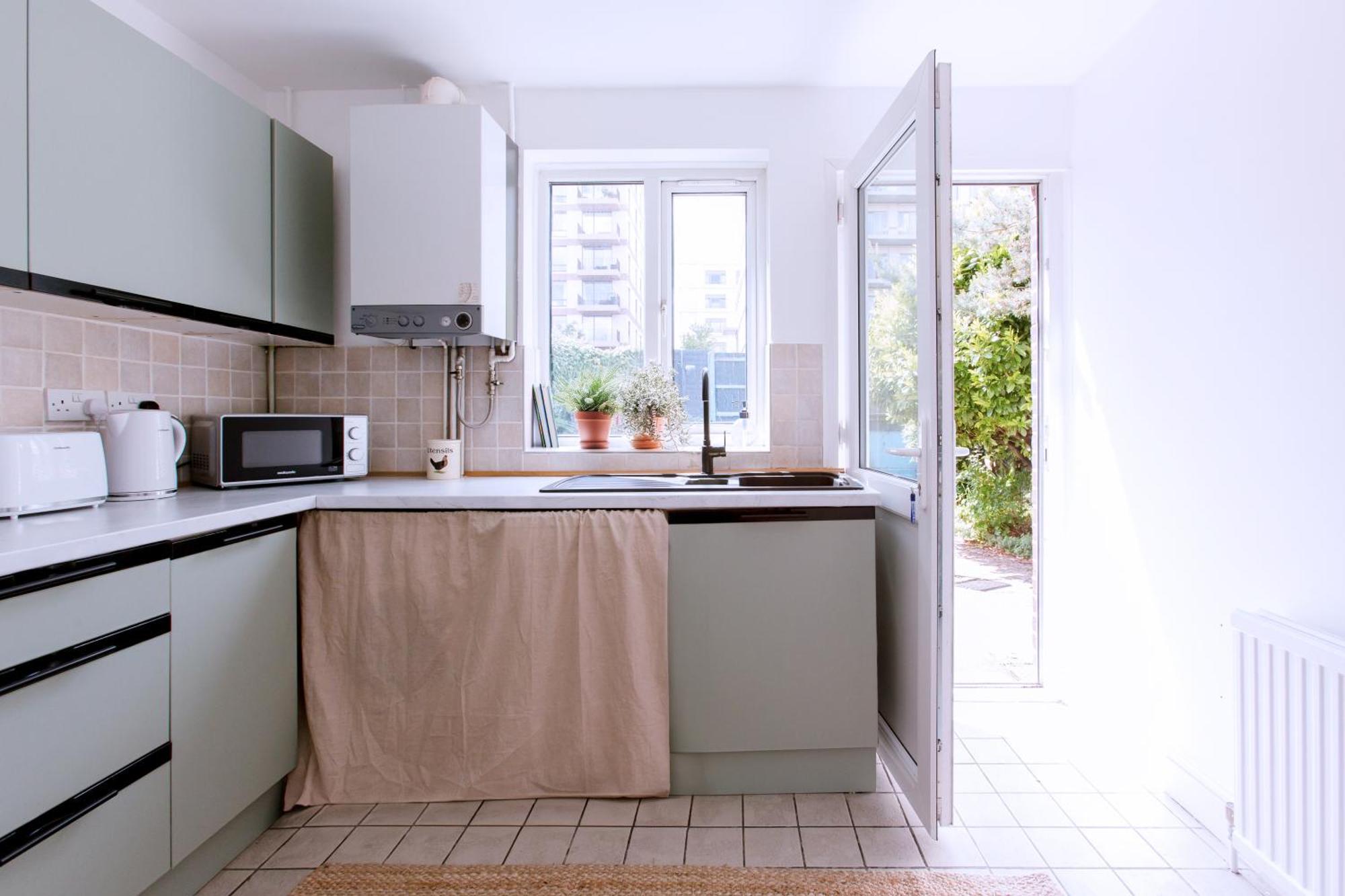 3-bed House - Next To Olympic Park & Westfield *