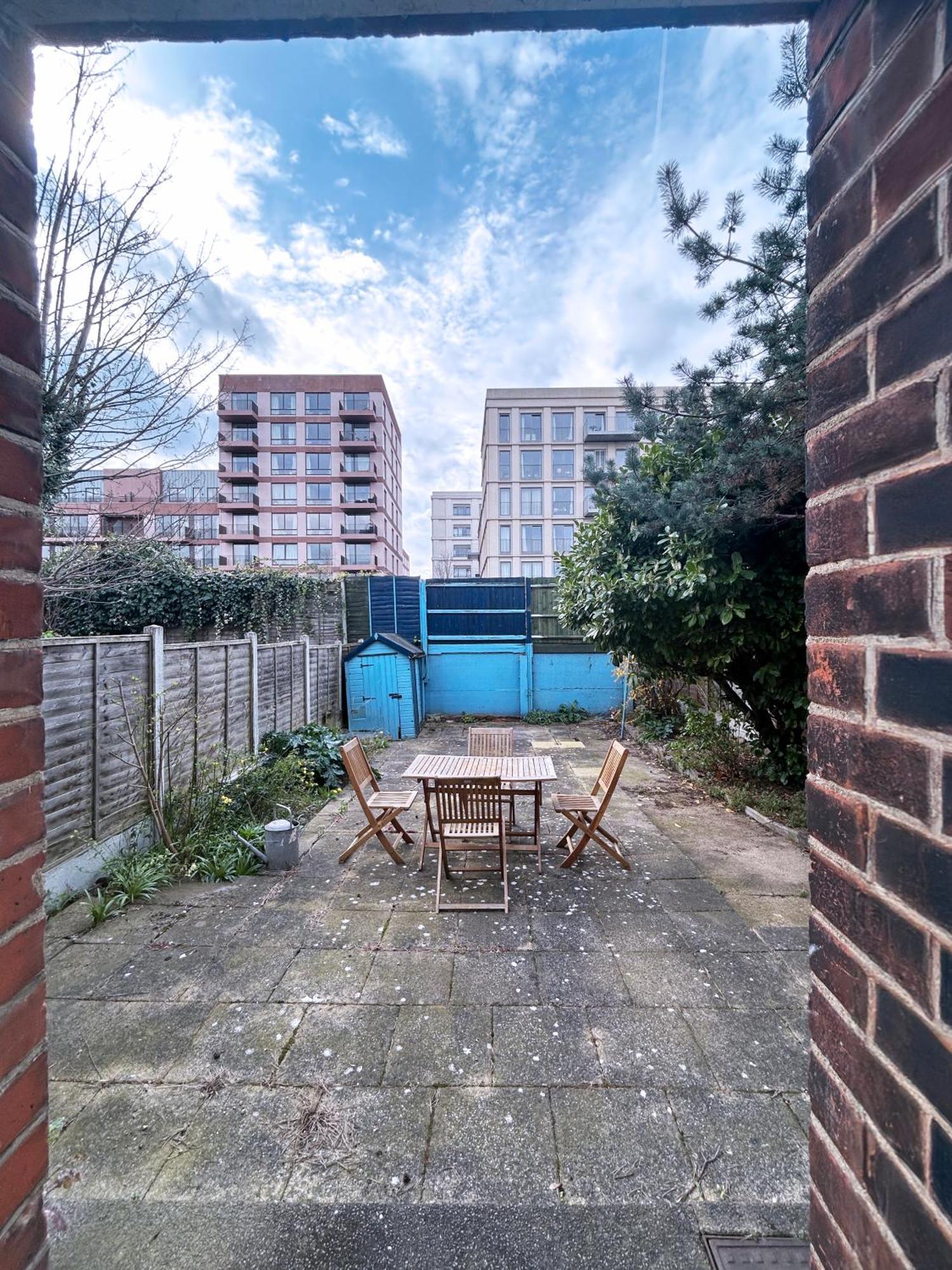 3-bed House - Next To Olympic Park & Westfield * London