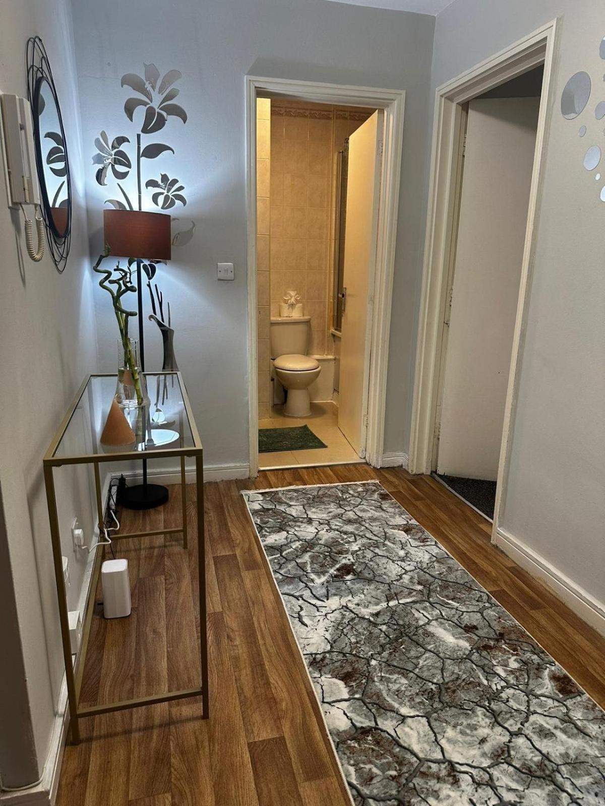 Cosy Private Two Bedroom Apartament In Kensinghton Can Fit Up To 8 Guests