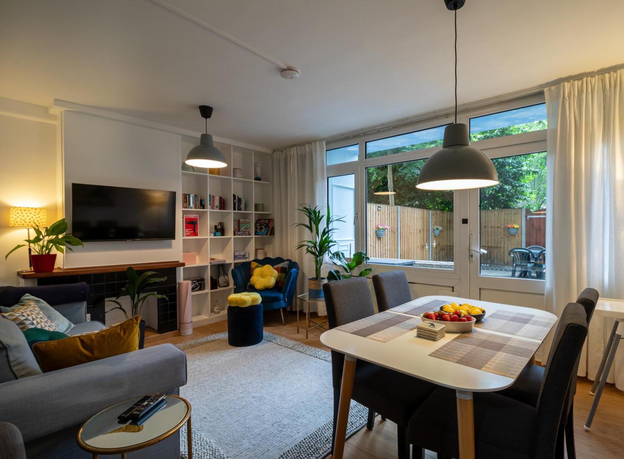 Cosy Family Retreat With Garden & Workspace Londres