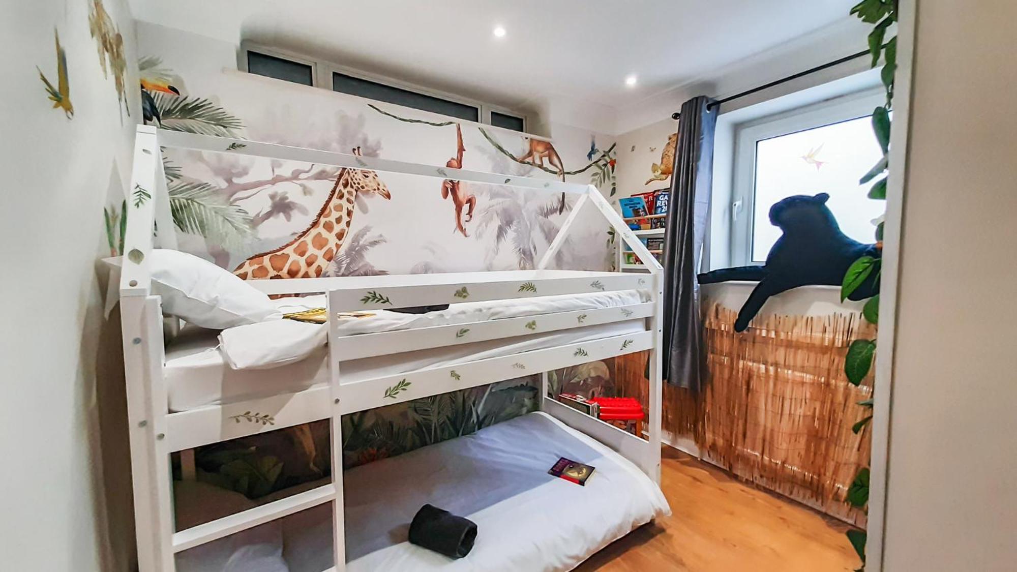 Enchanting 3 Bedroom Flat Londres