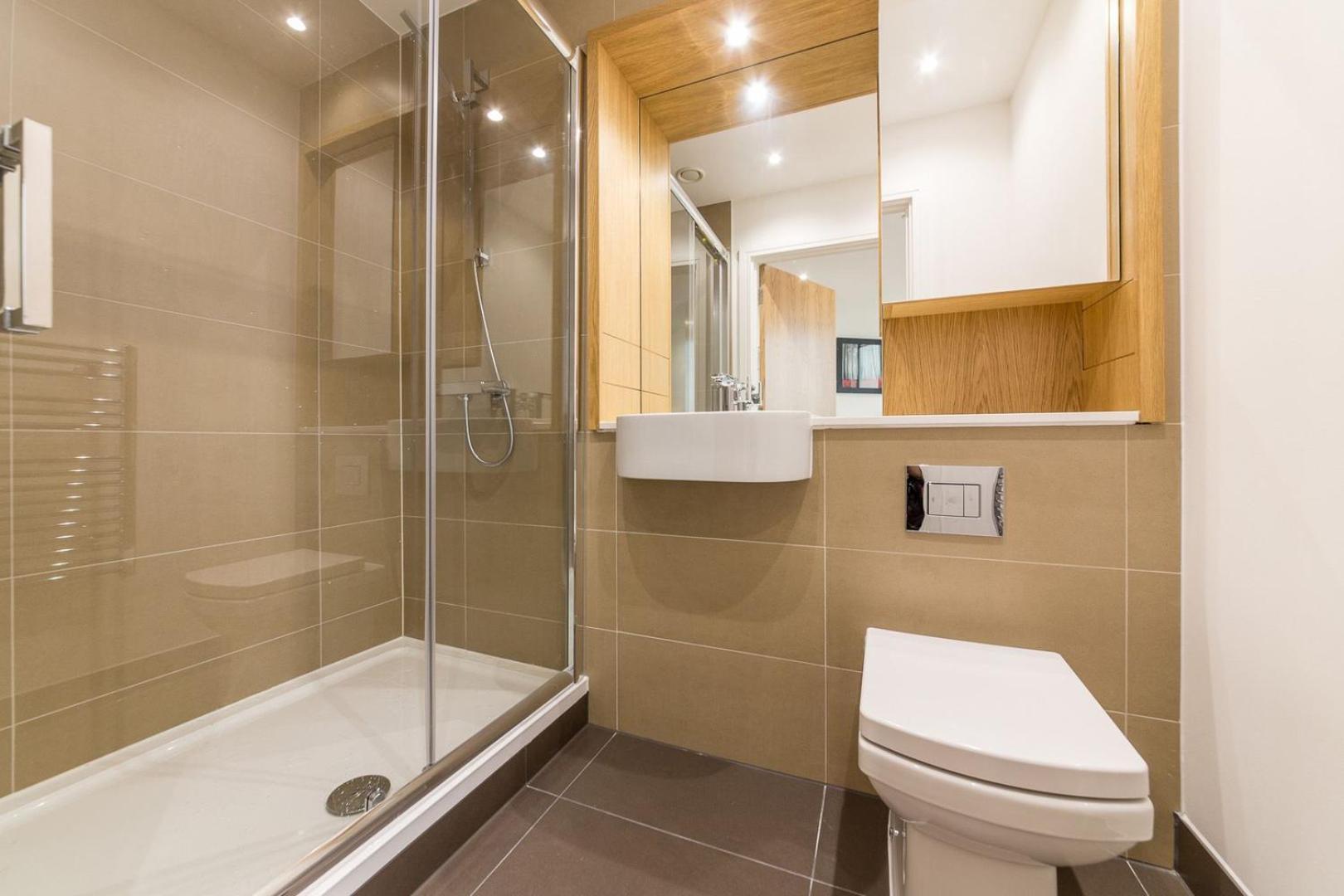 Luxury Large 130sq By Tower Bridge *