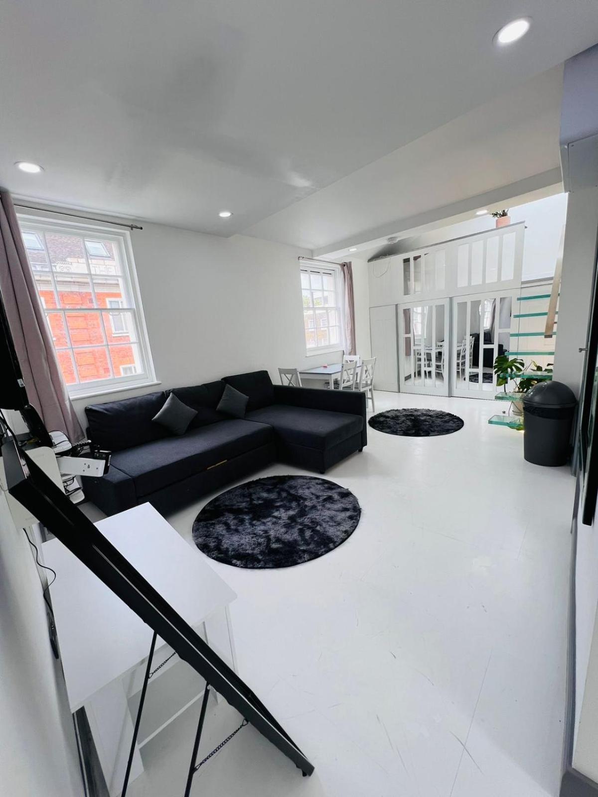 Nice Flat Near Church Street * Londres