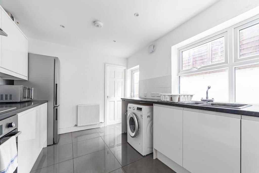Apartamento Spacious & Chic 3-bed House Near Central *