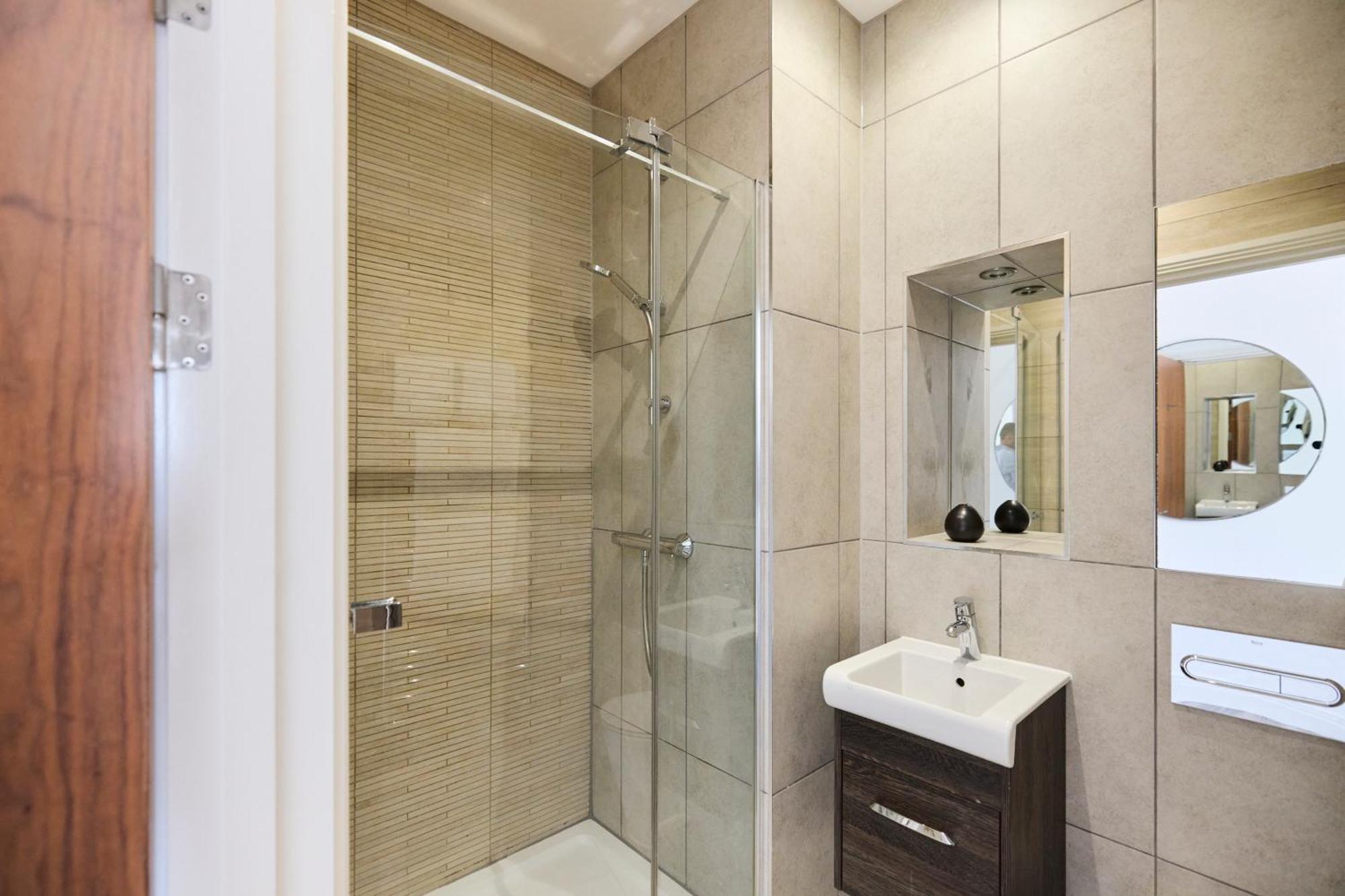 The Harlesden Wonder - Captivating 3bdr Flat Londen