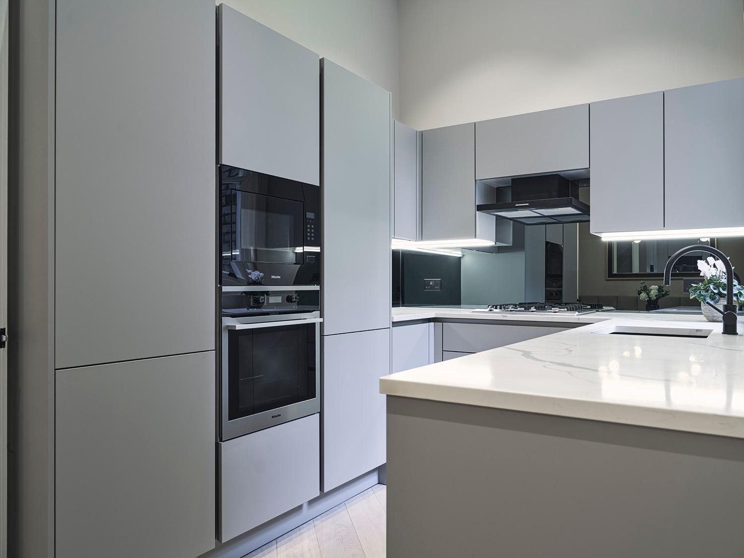 Prime Chelsea Apartment *