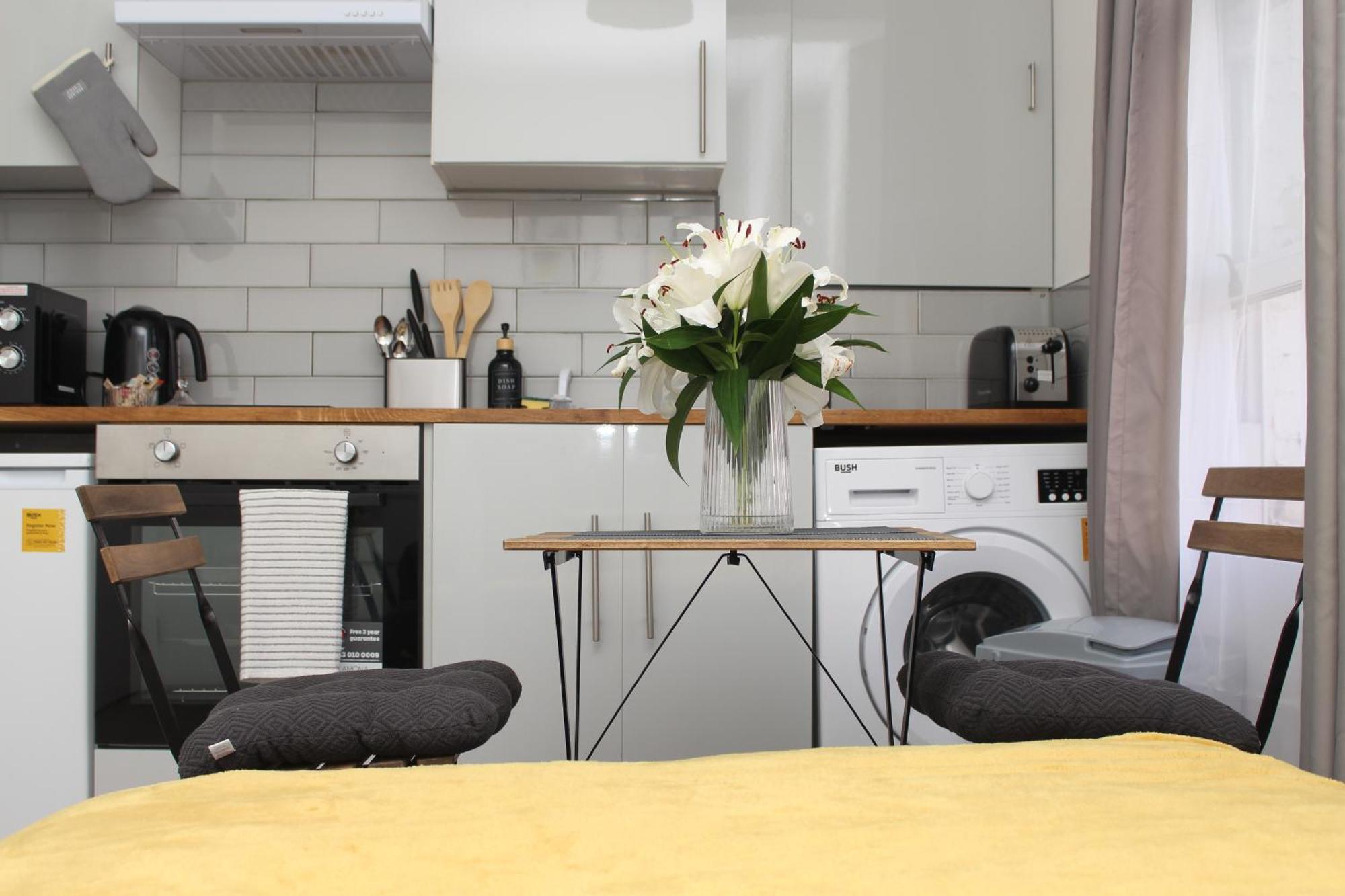 Contractor-friendly Cosy Spot By Finsbury Park Station *