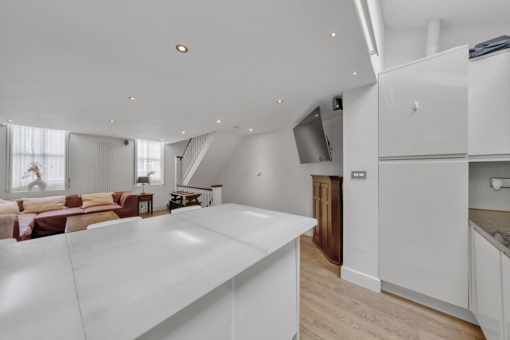 Mews House In Maida Hill With Free Parking Hébergement de vacances Londres