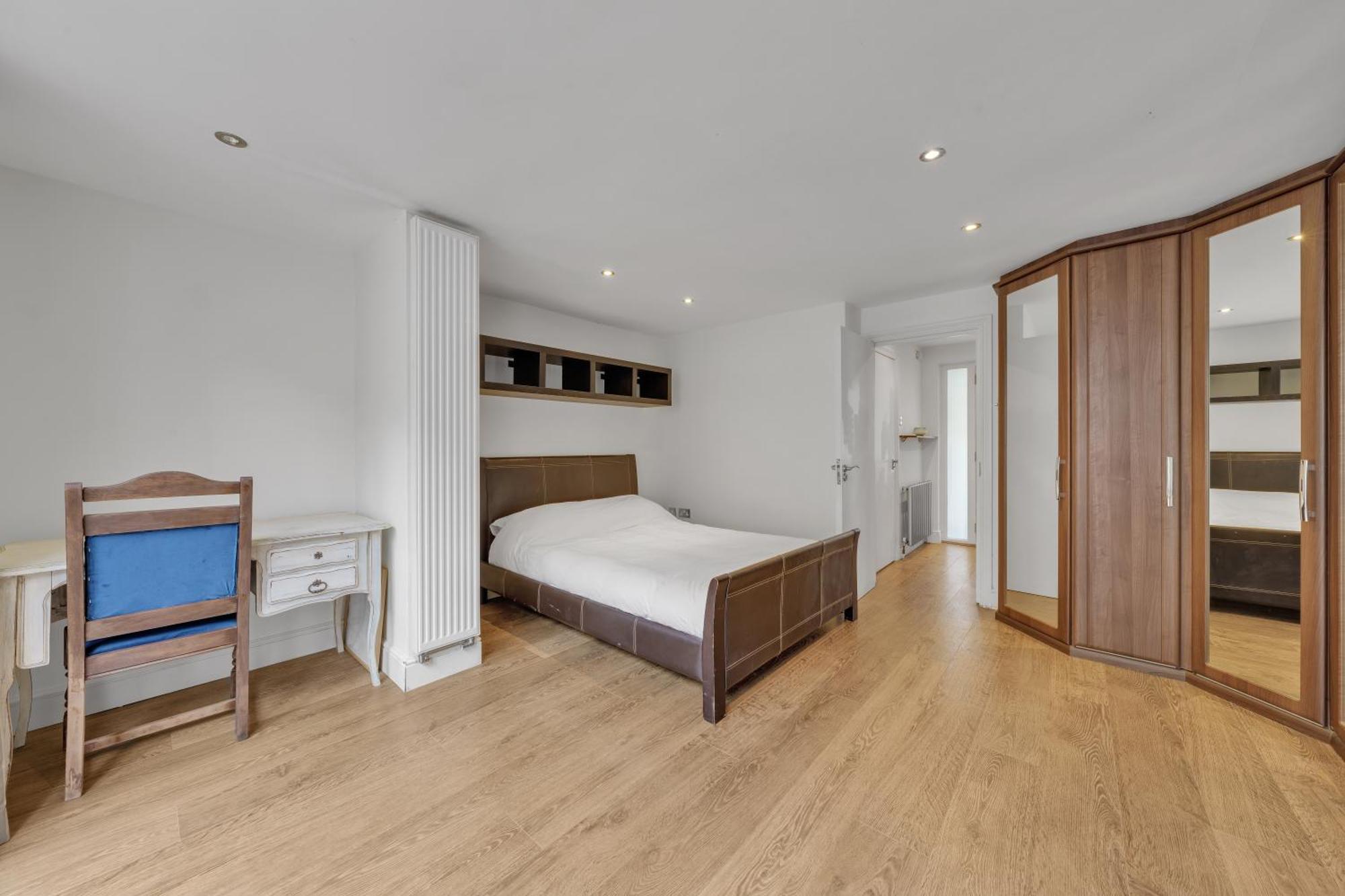 Mews House In Maida Hill With Free Parking Londres