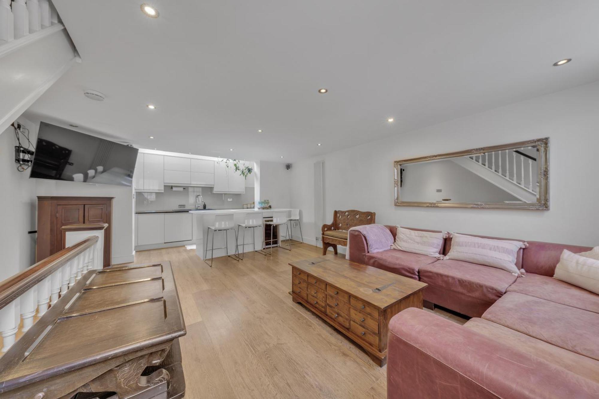 Mews House In Maida Hill With Free Parking Londres