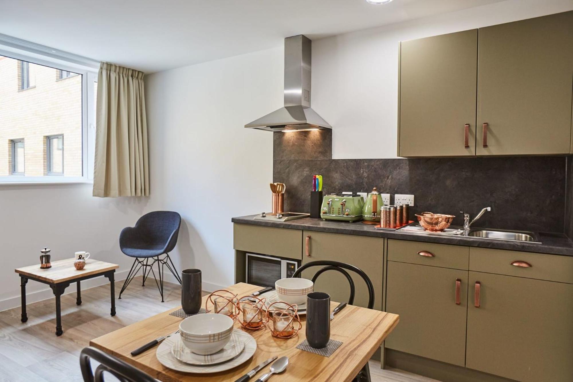 Chic Modern At Mannequin House In