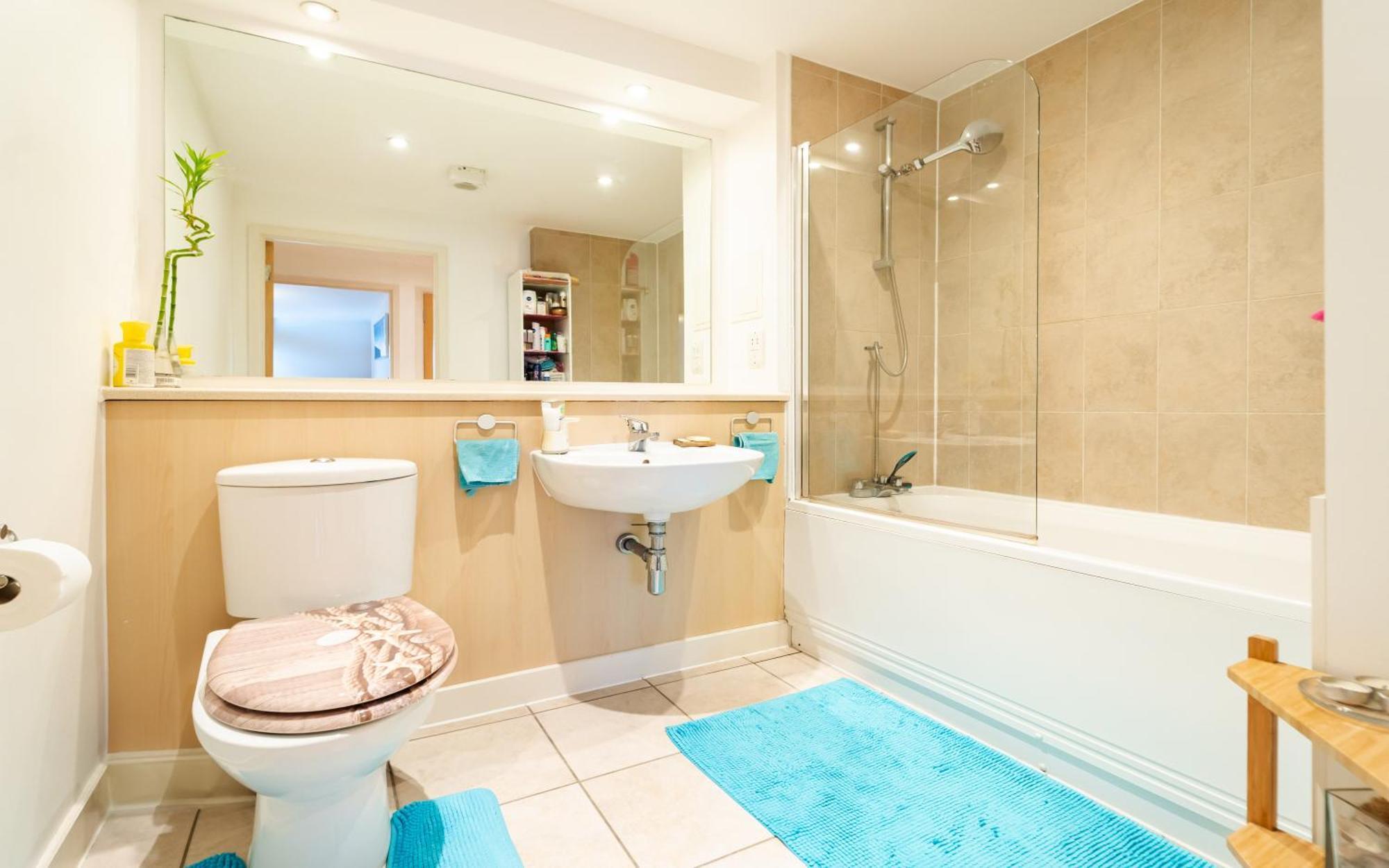 Modern Lovely Bedroom Close To Stations In East London, Zone 2 Habitación en casa particular *