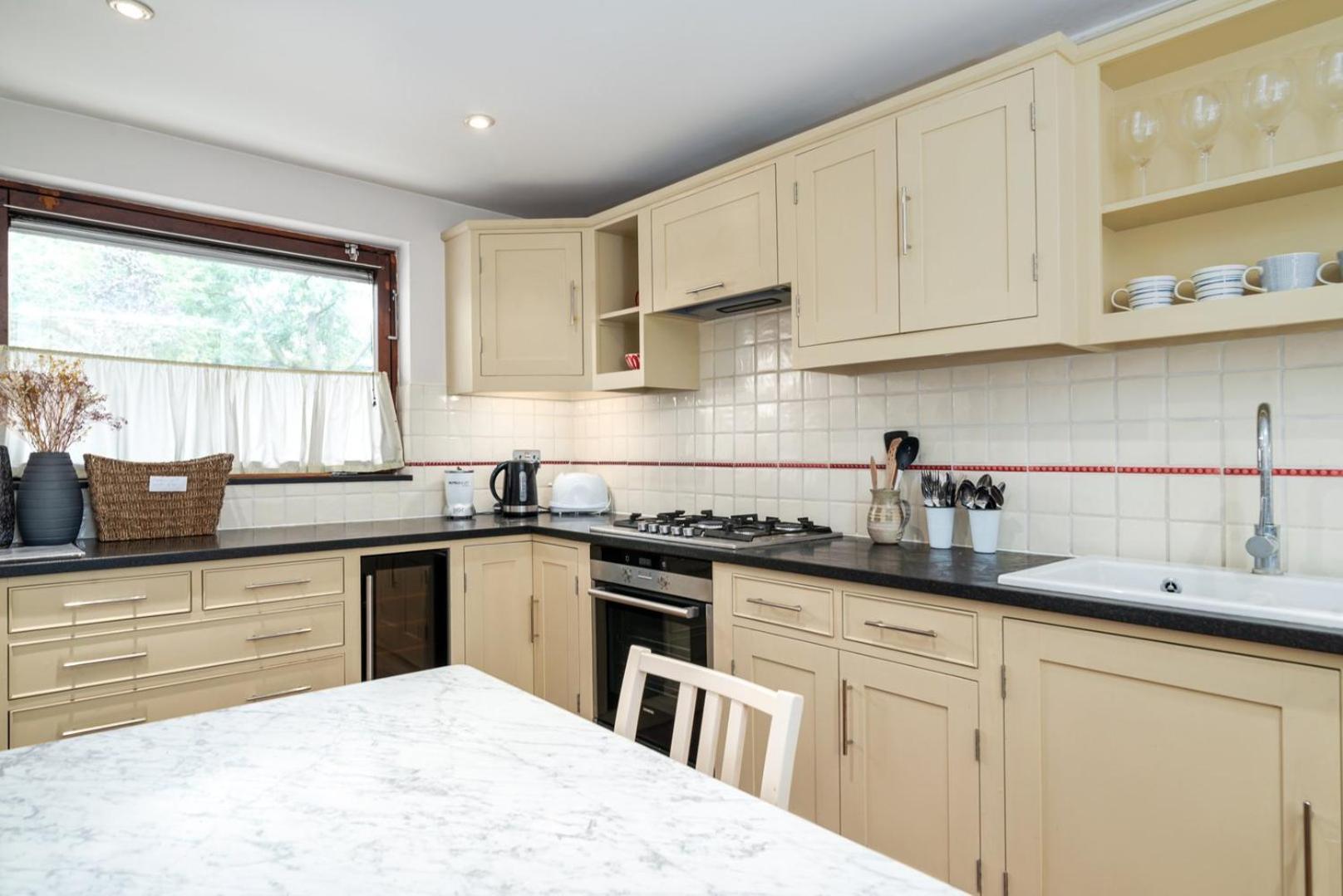 Guestready - Lovely Ground Floor Duplex With Patio In Southbank London
