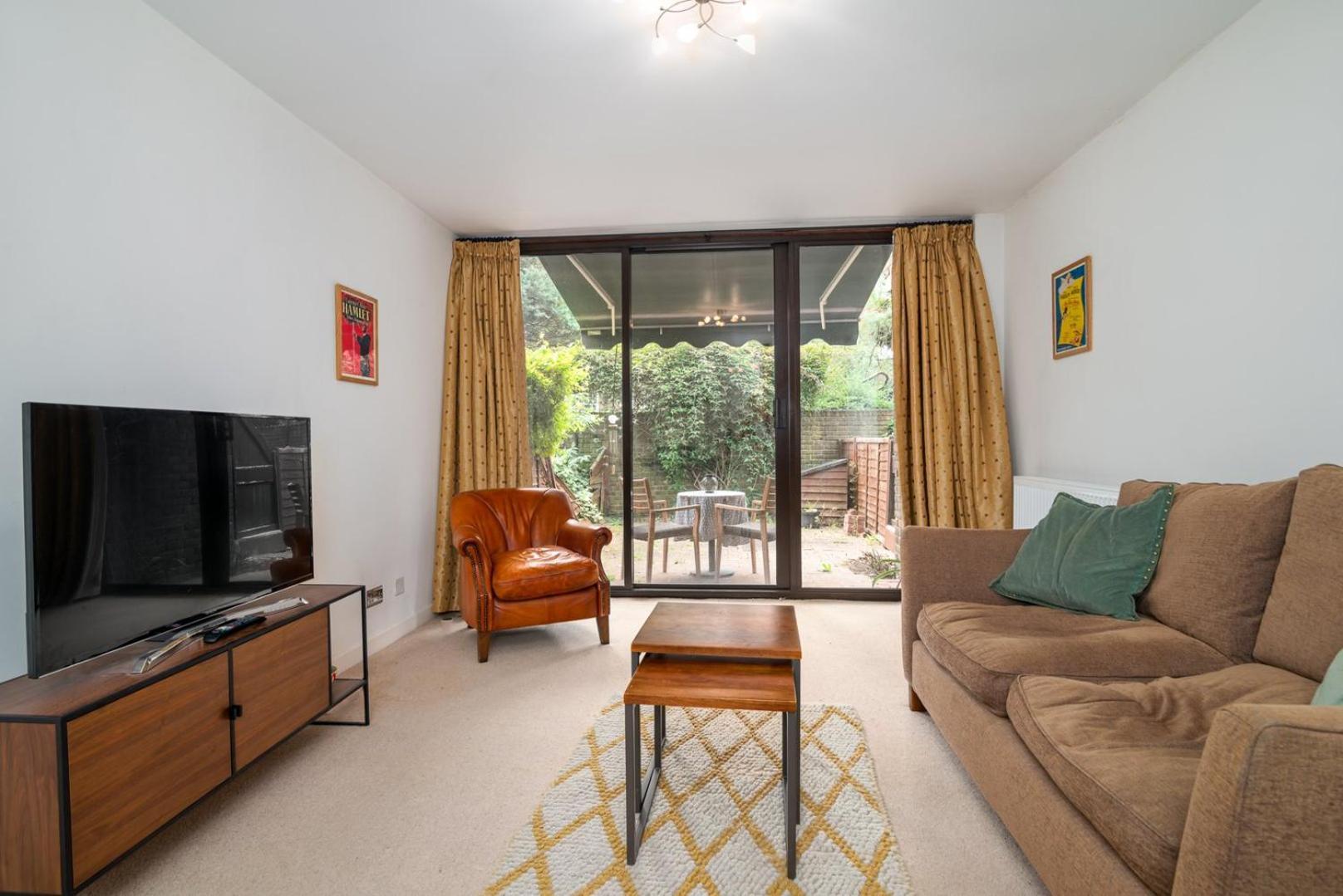 Apartment Guestready - Lovely Ground Floor Duplex With Patio In Southbank London