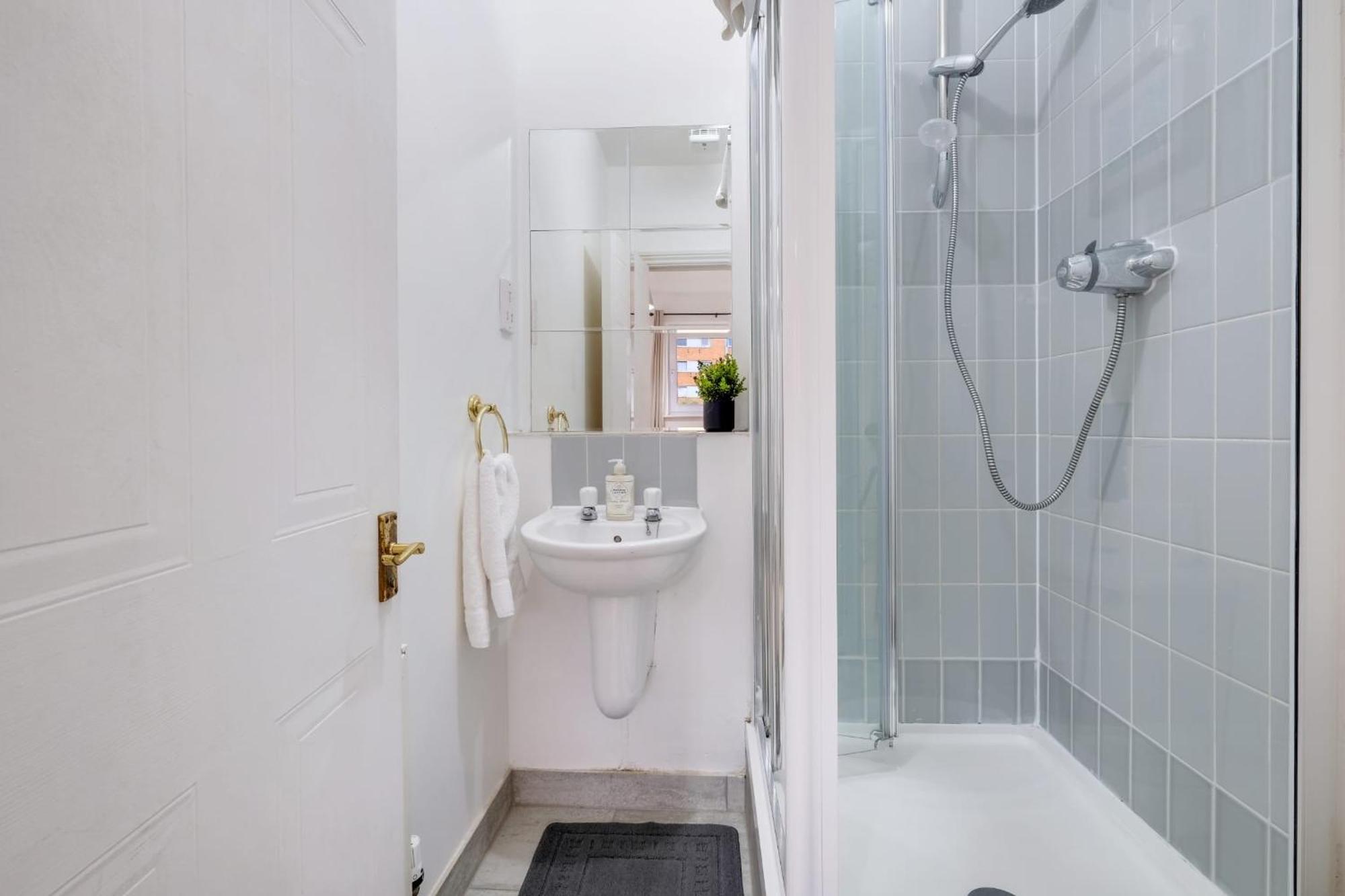 Mannys - & Cozy 4bed Diamond Appartement