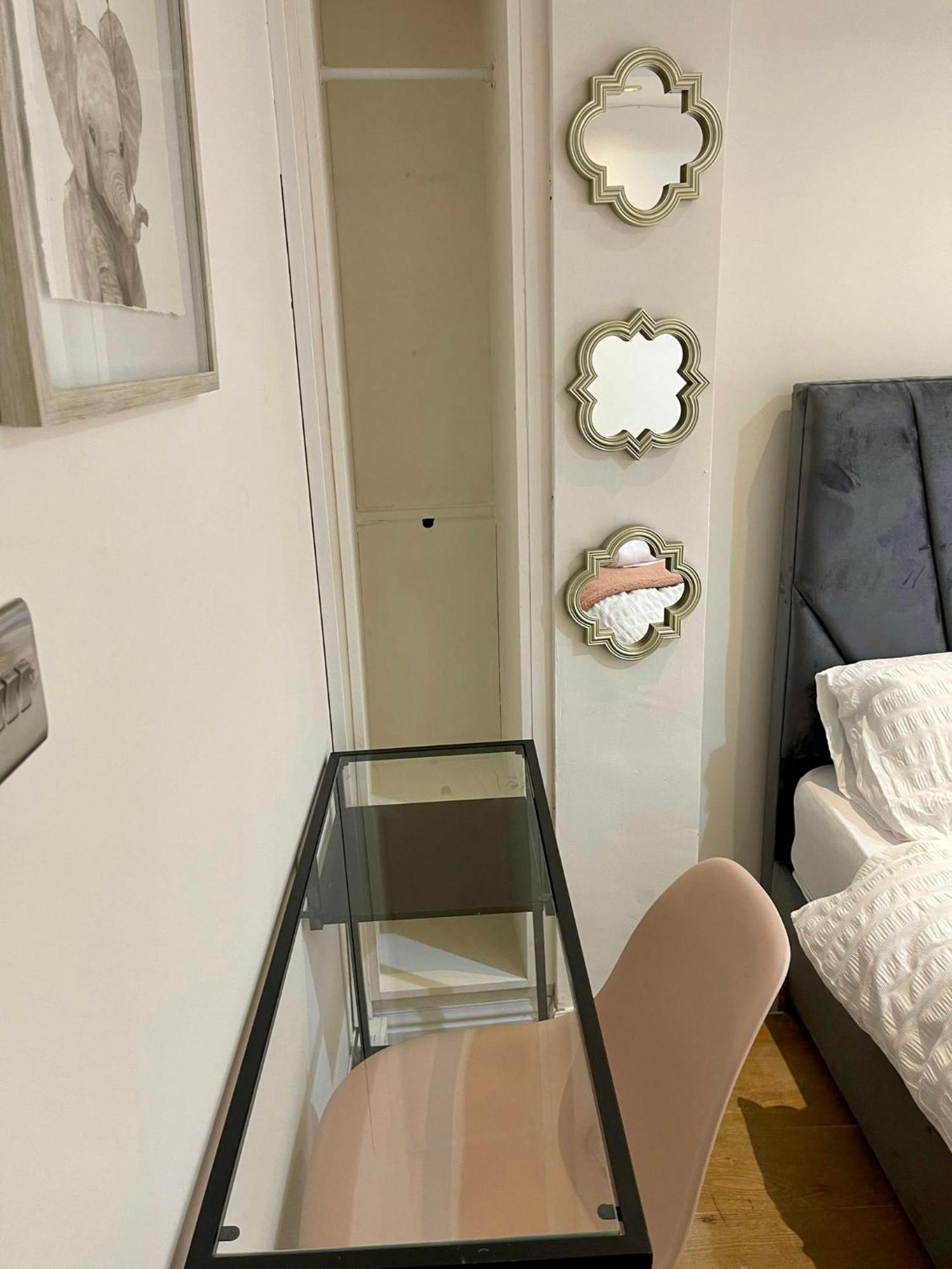 Appartement Shoreditch - And In The