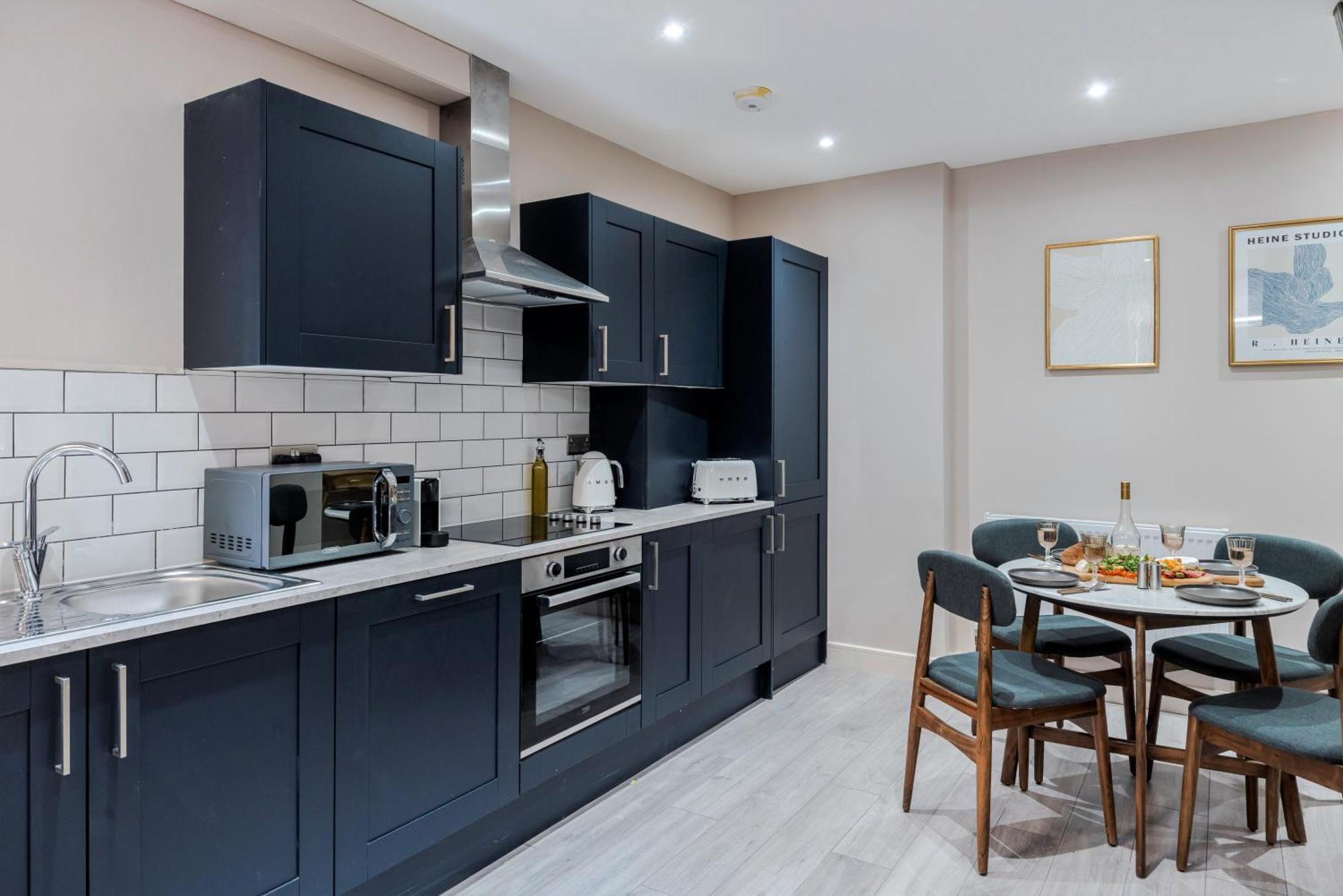 Apartment Shepherds Bush - Your *