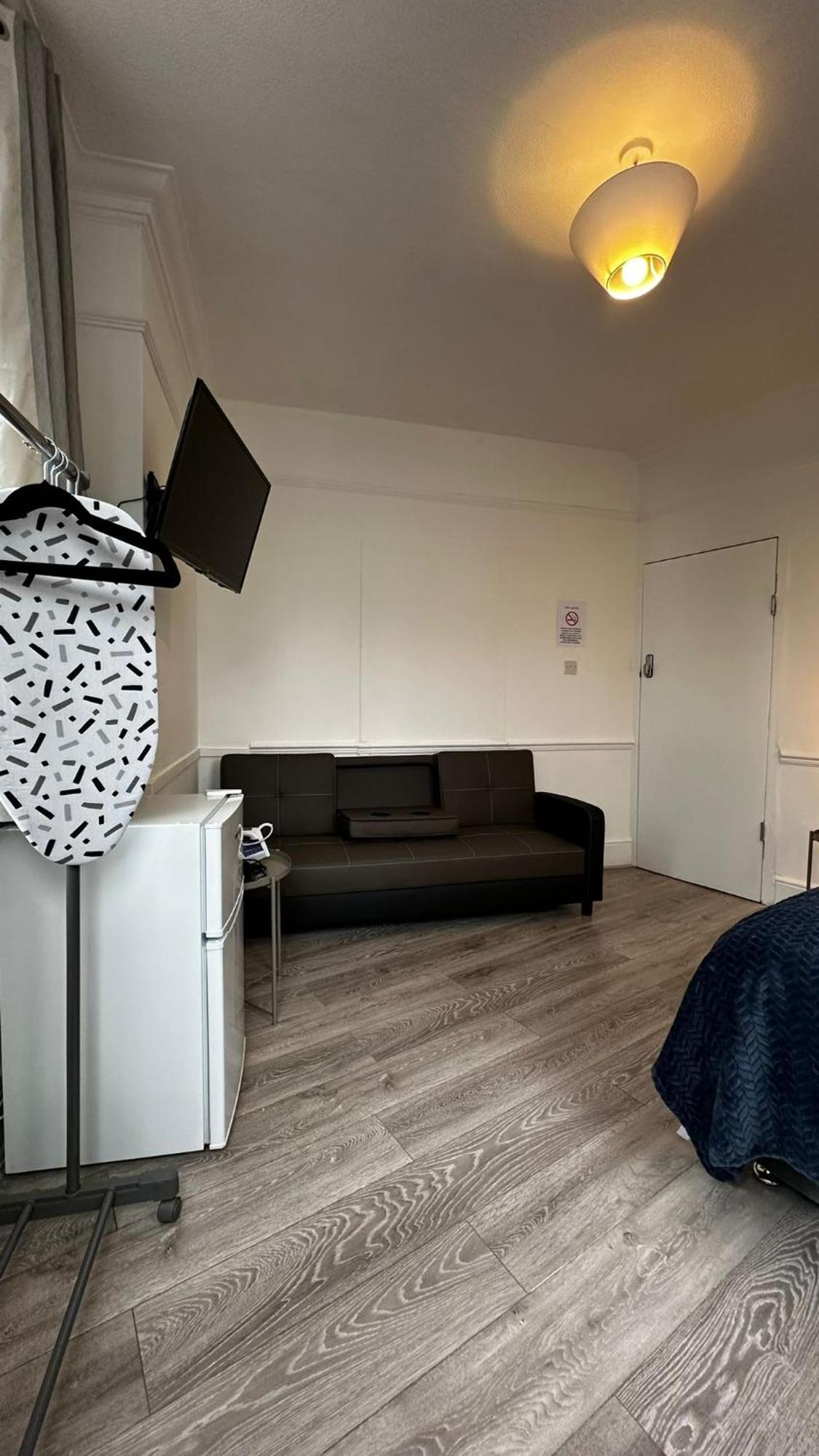 Quarto em Acomodações Particulares Wandsworth Guest 64 *