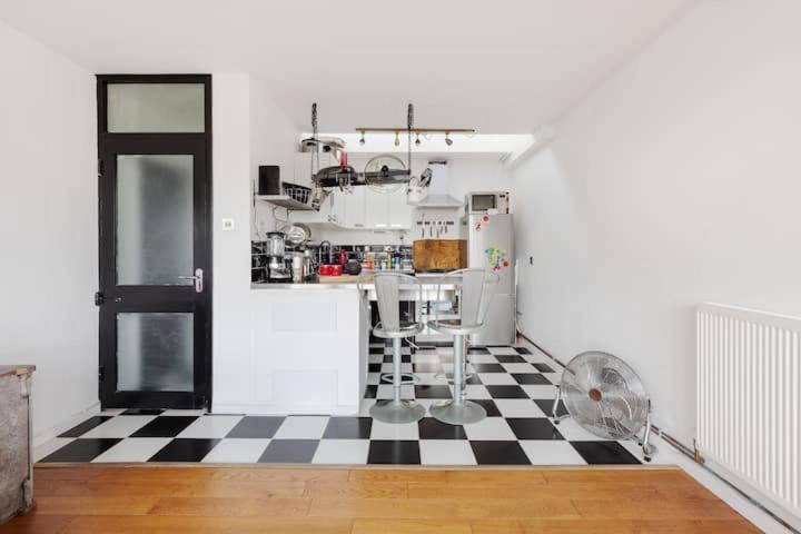 Guestready - Stylish Skyline Views, Appartement Londen