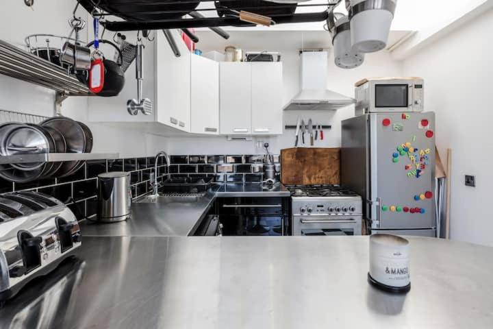 Appartement Guestready - Stylish Skyline Views, Londen
