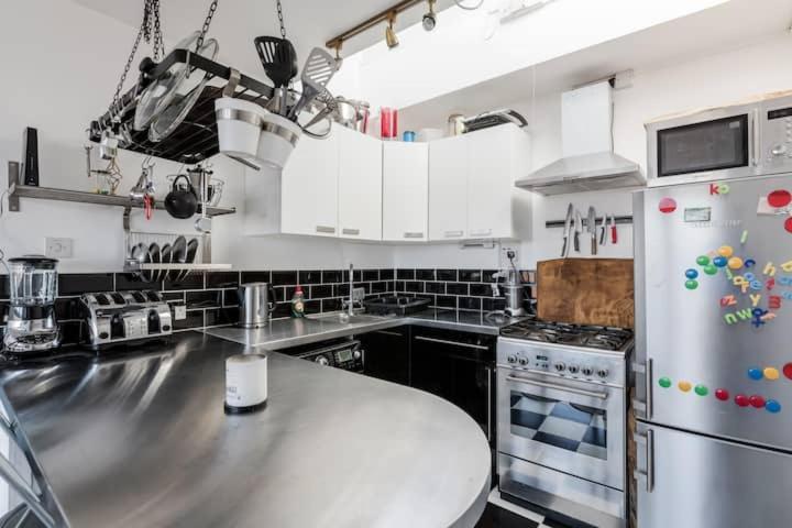 Guestready - Stylish Skyline Views, Londen