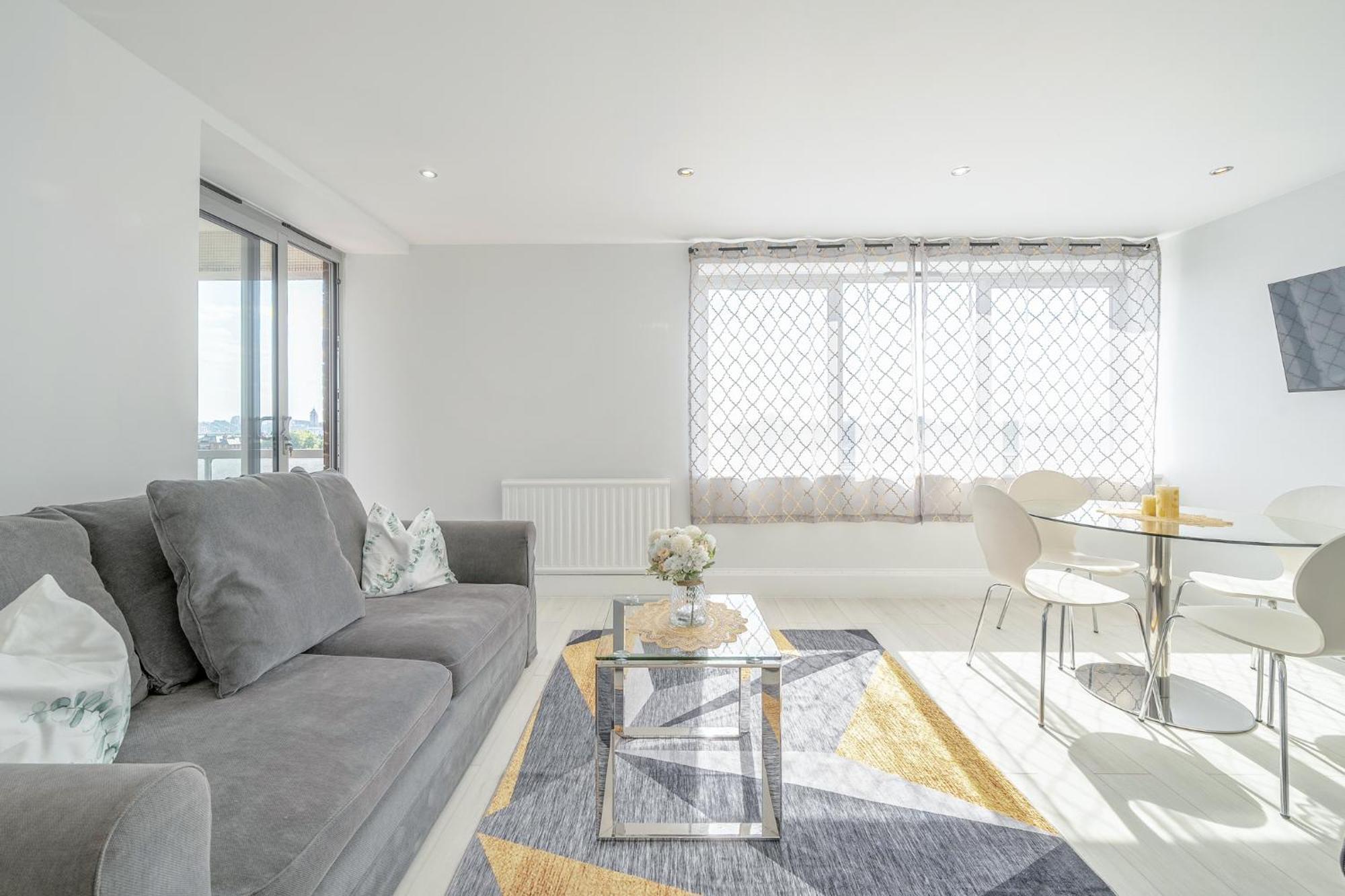 Stunning Flat In Chelsea, Kings Road With Balcony * London