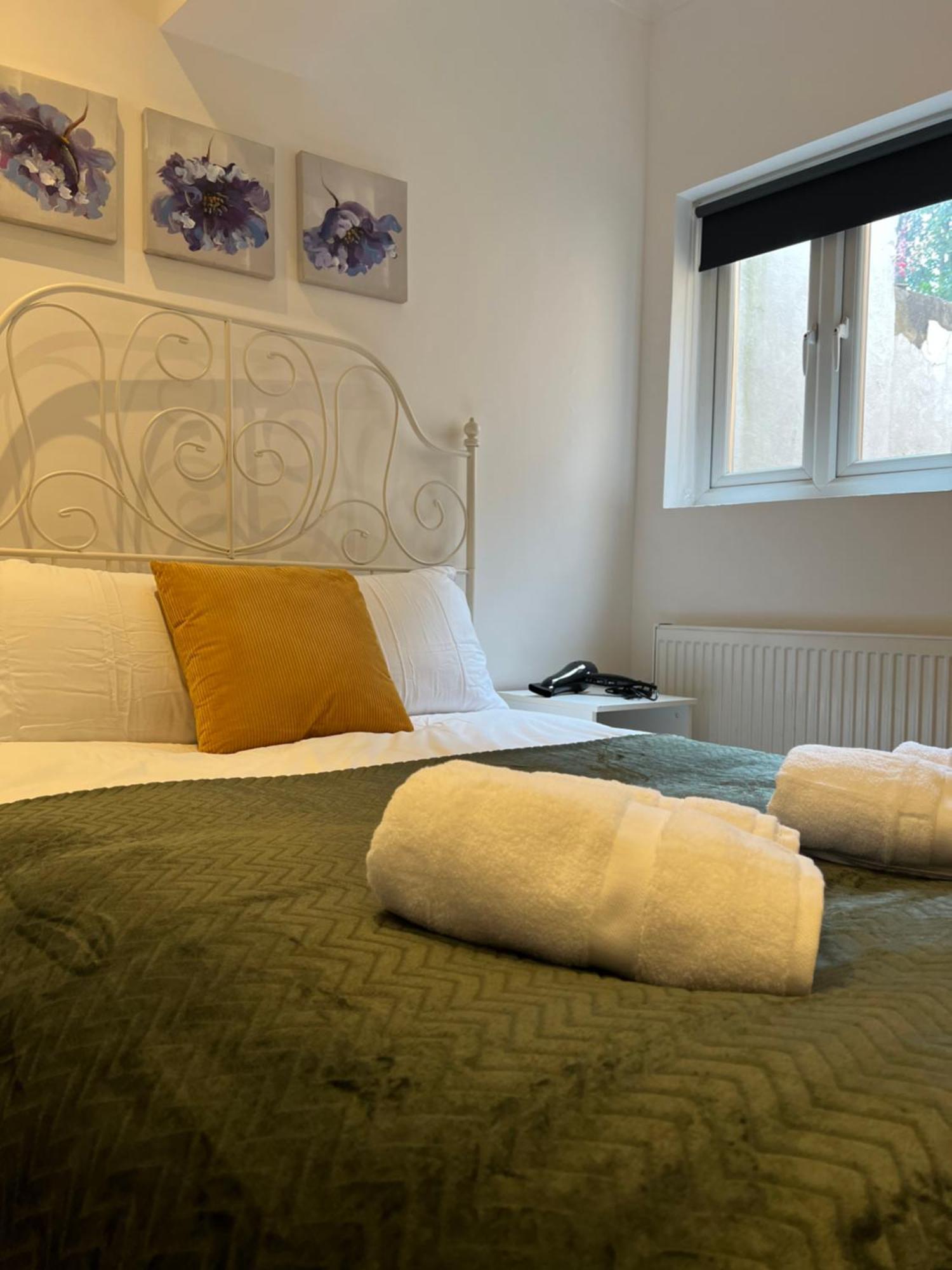 Charming 2-Bed Flat With Private Garden, Easy Access To Kings Cross And Emirates Stadium Appartement