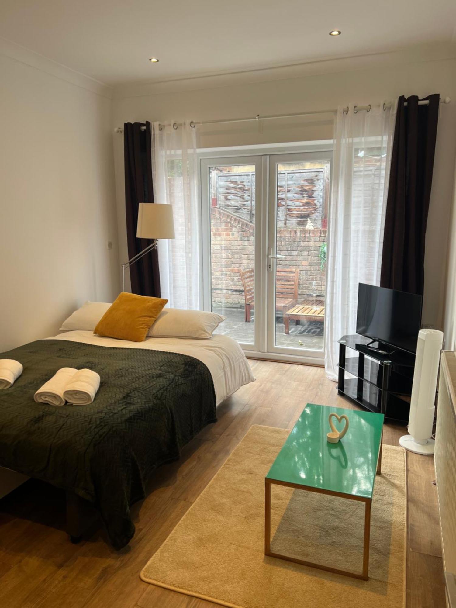 Lovely Garden Flat Near Emirates Stadium And Kings Cross St Pancras Station Appartement Londres