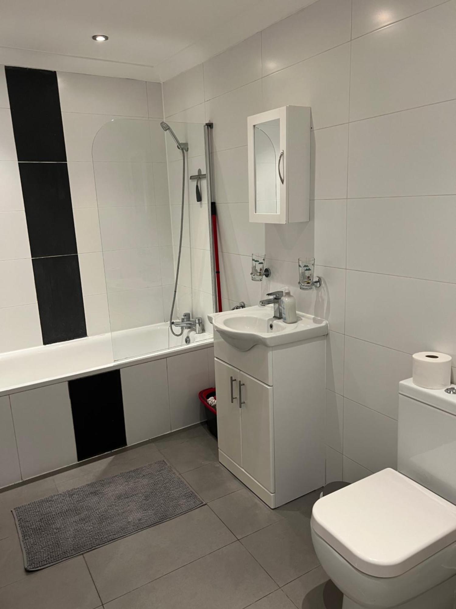 Apartamento Charming 2-Bed Flat With Private Garden, Easy Access To Kings Cross And Emirates Stadium *