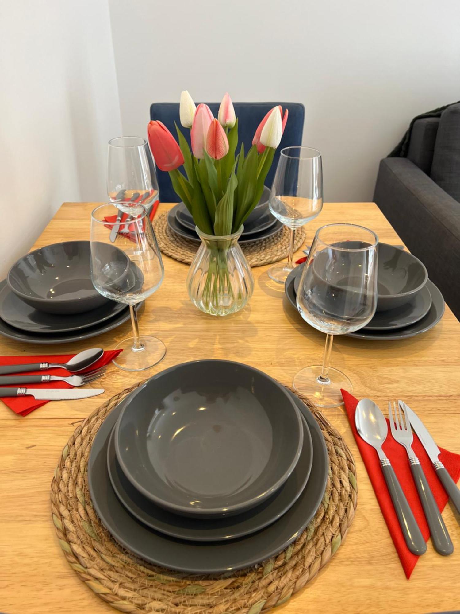Charming 2-Bed Flat With Private Garden, Easy Access To Kings Cross And Emirates Stadium Apartamento