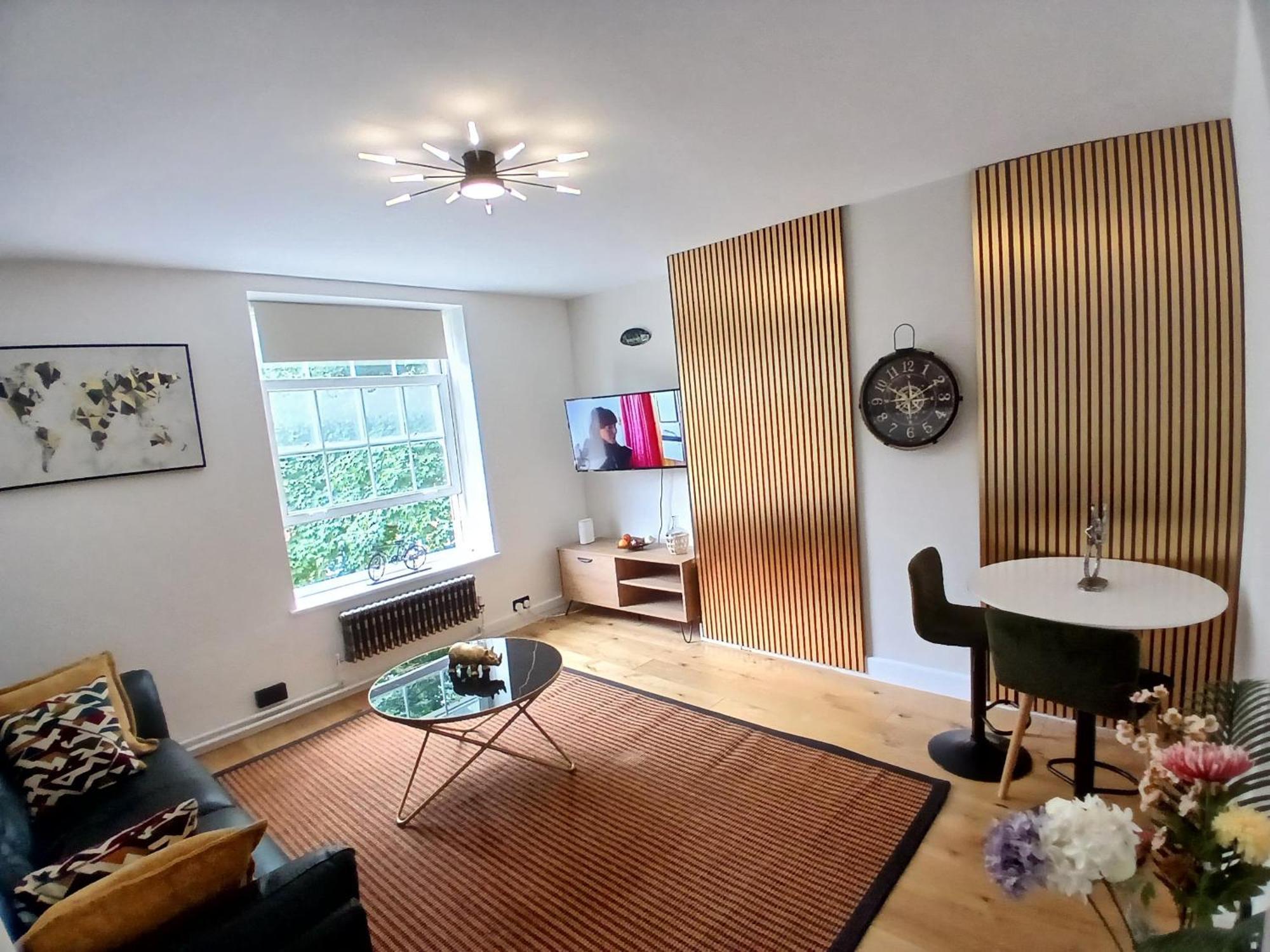 Apartment Peaceful Moira - 2 Bedroom Flat Between Brixton And Kennington 10mins To London