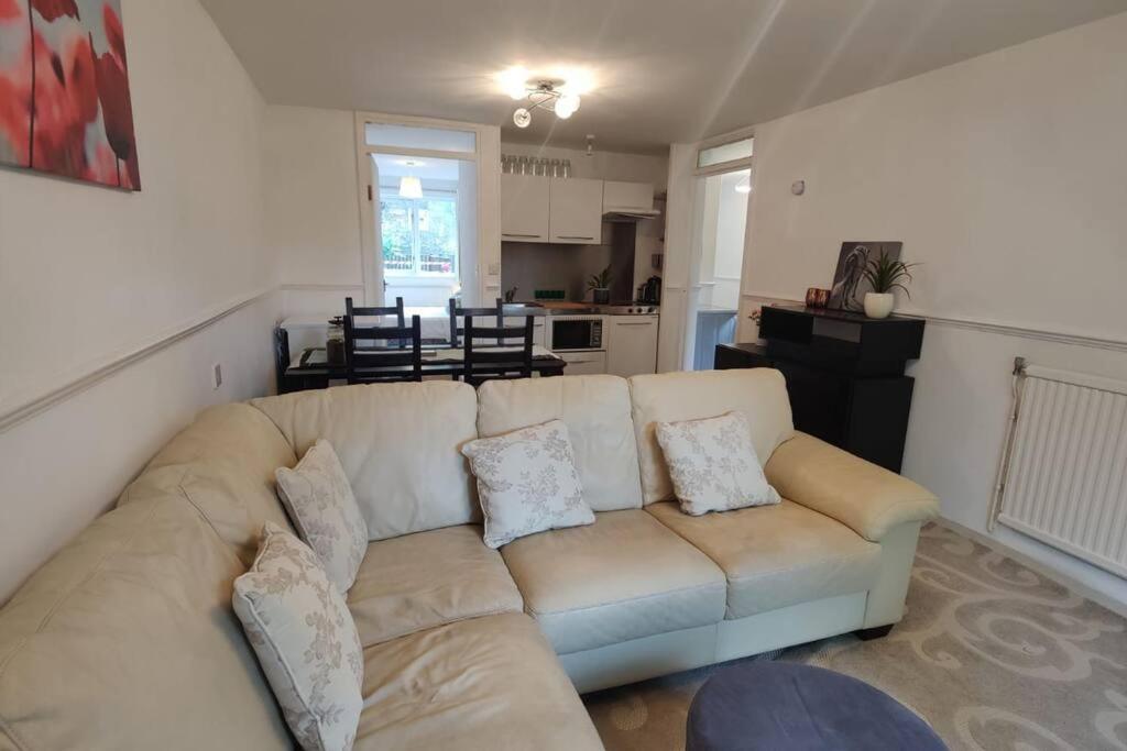 Apartment 2 Bed Brick Lane Flat, Liverpool St