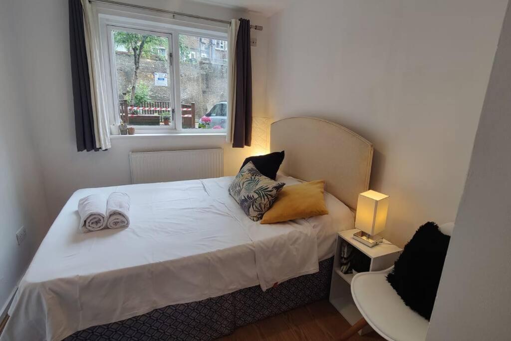 2 Bed Brick Lane Flat, Liverpool St Apartment London