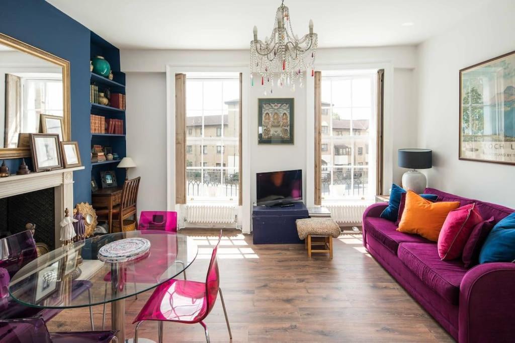 Artists Comfy Home, Near Camden Market *