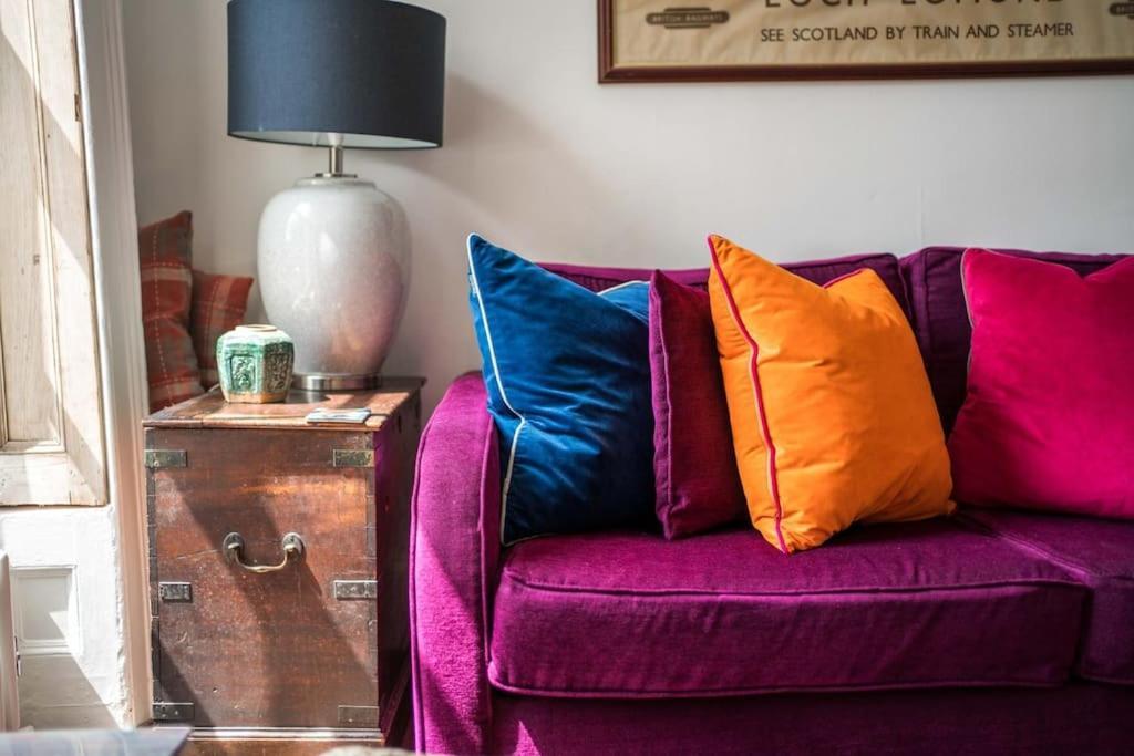 Artists Comfy Home, Near Camden Market