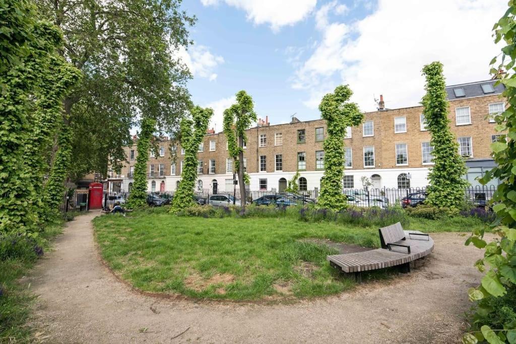 Artists Comfy Home, Near Camden Market London