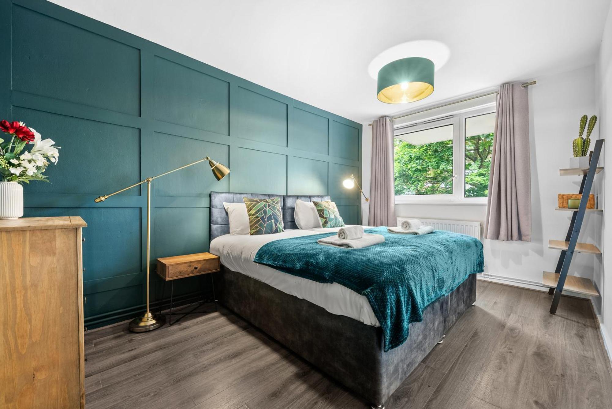 Appartement Spacious 3 Bedroom Whitechapel With Garden By Gold Londen