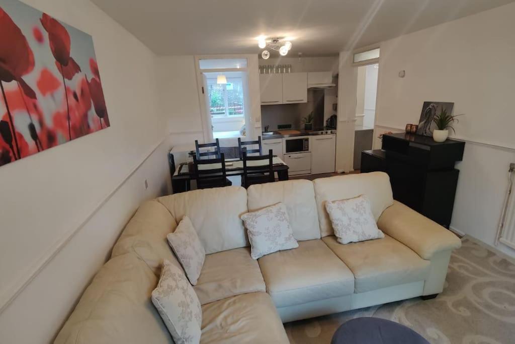 Apartment 2 Bed Brick Lane Flat, Liverpool St