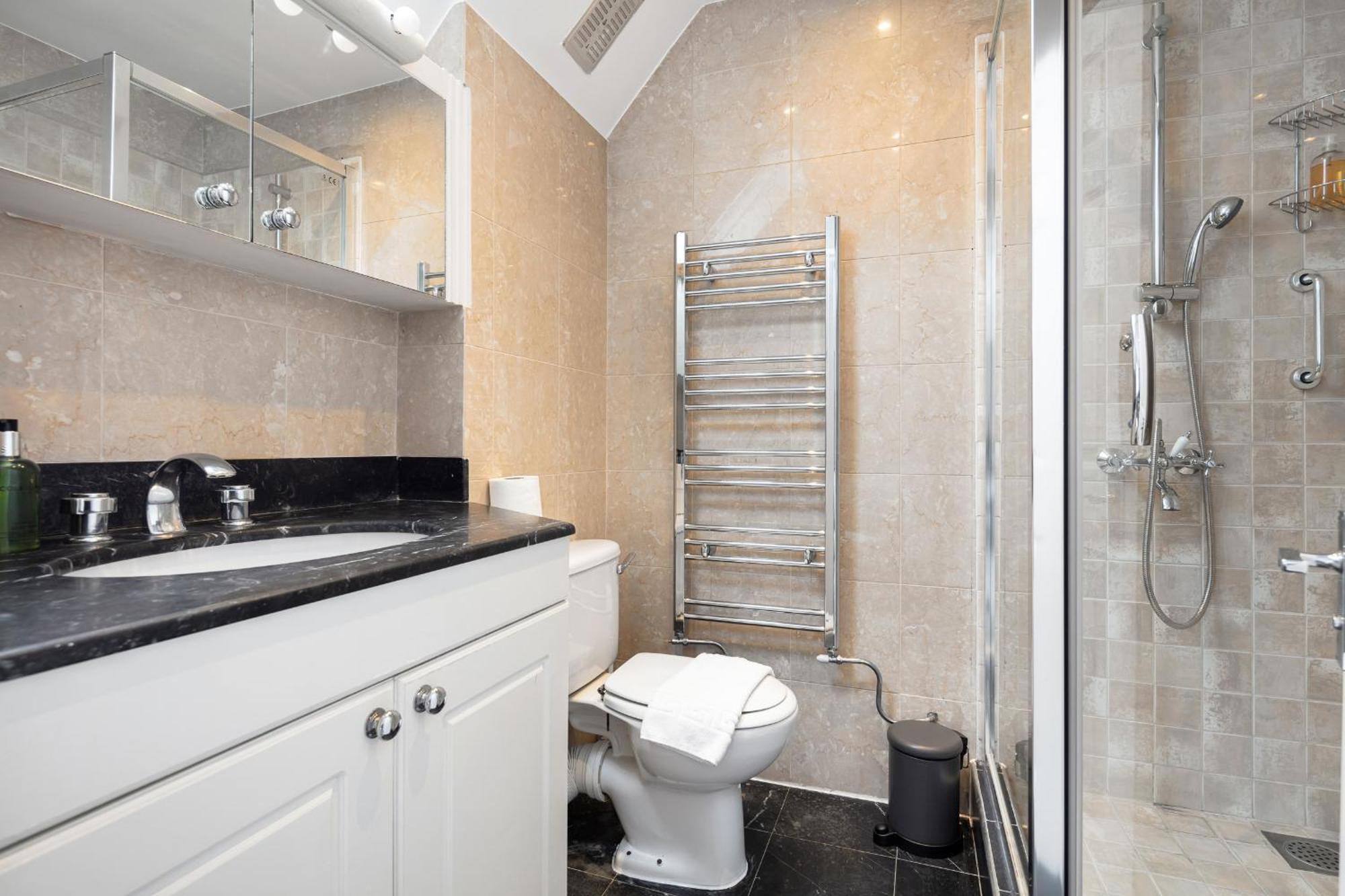 Rare 4beds Townhouse In Kensington With Patio Сasa de vacaciones