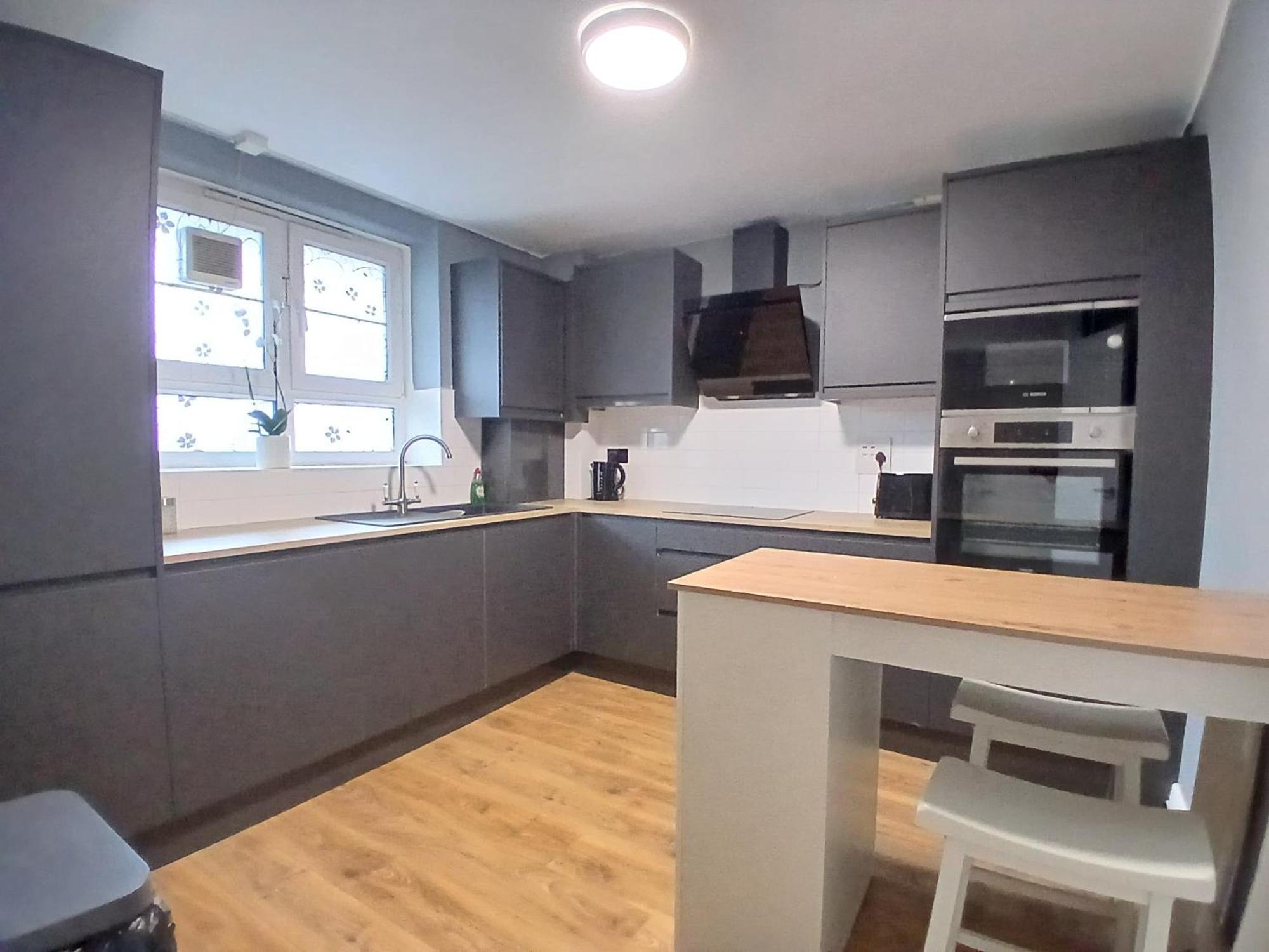 Peaceful Moira - 2 Bedroom Flat Between Brixton And Kennington 10mins To Apartment *