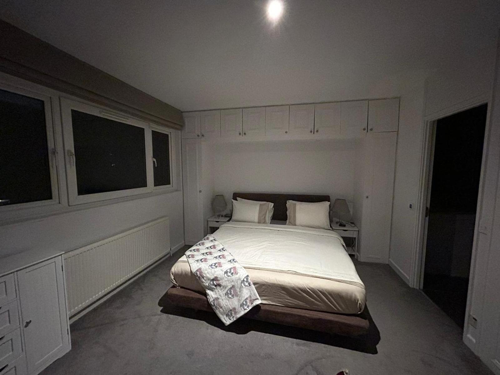 Appartement Woodsford Sq - Private Parking