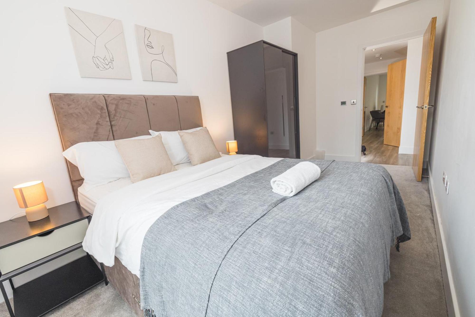Escape - Royal Wharf Apartamento