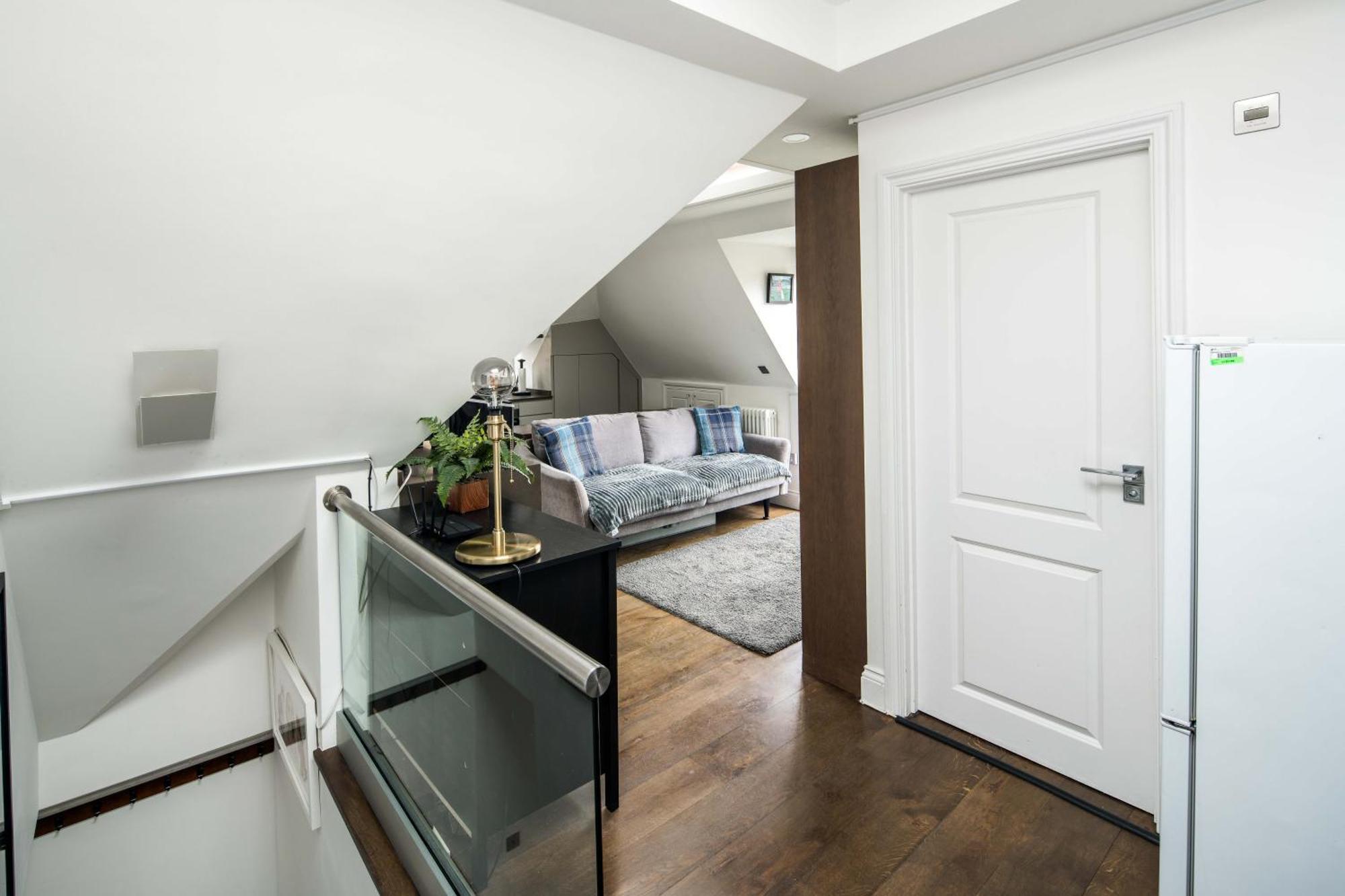 Sleek And Stylish 1bd With Balcony, Hammersmith Appartement Londres