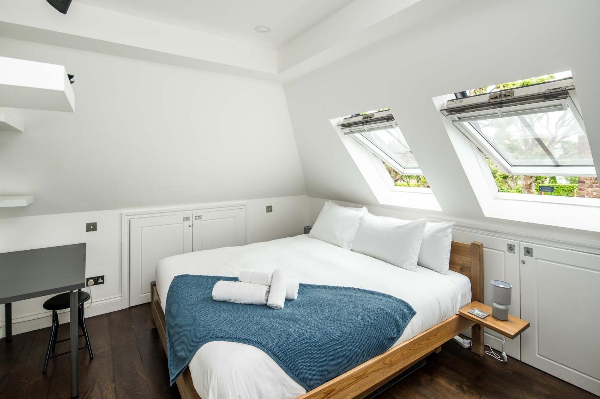 Sleek And Stylish 1bd With Balcony, Hammersmith Appartement Londres