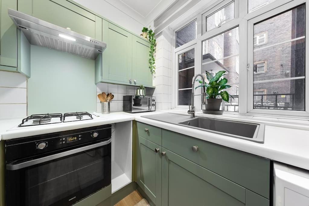 Apartamento Brand New 3 Bedroom Flat In Londres